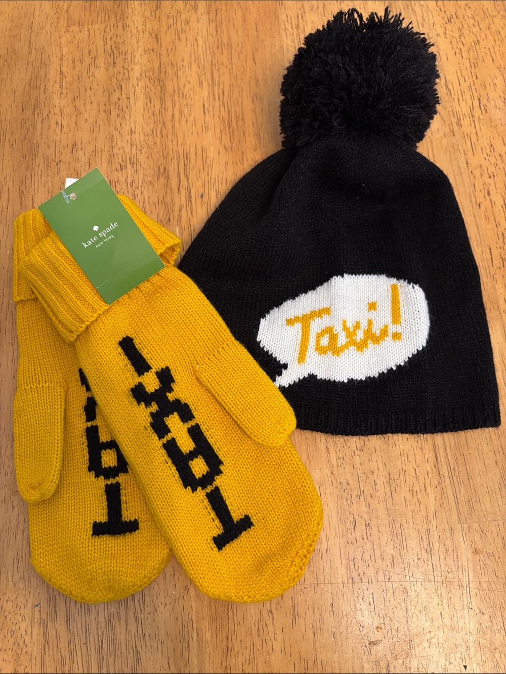 Kate Spade 'Taxi' Black Pom Beanie & Yellow Taxi Mittens Set New